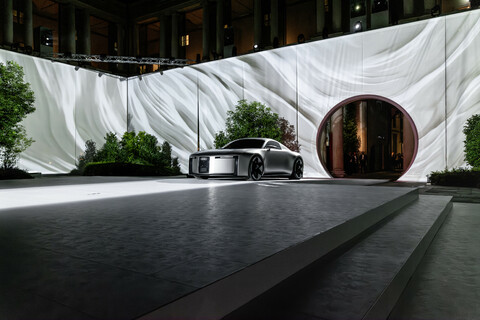 Studie Audi Concept C in Mailand Präsentation.jpg