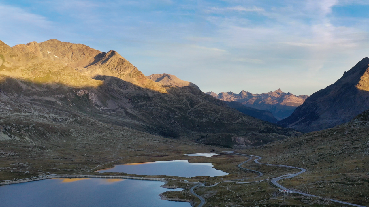 Bernina-Pass (2328 m) – Der Sonnenaufgang über einem legendären Schweizer Alpenpass