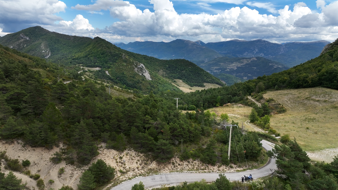 Neue Infos, Bilder und Videos zu 20 Alpenpässen in der Region rund um Gap.