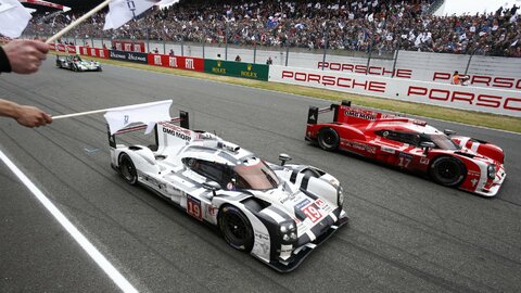 Porsche 919 Hybrid, Porsche LMP Team (#19), Nick Tandy (GBR), Earl Bamber (NZL), Nico Hülkenberg (DEU), 24h Le Mans, Frankreich, 2015.jpg