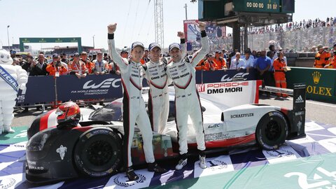3. Le mans-sieg 2017 Brendon Hartley (NZL), Timo Bernhard (DEU), Earl Bamber (NZL), 24h Le Mans, Frankreich, 2017.jpg