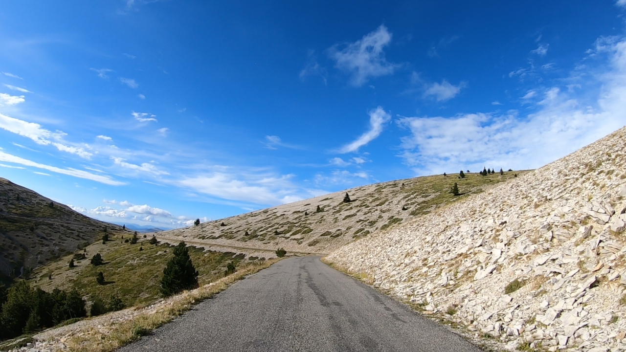 Pas de La Graille, Lure-Gebirge – ein Alpenpass-Juwel im Herzen des Departement Alpes-des-Hautes-Provence..