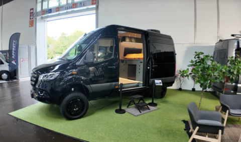 Wheelhouse - Marecamper Ducato 540 mit 180x200 Längsbett und zwei Schiebetüren.png