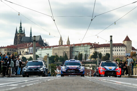 WRC 2025 | Rallye Passau: Ogier und Evans nehmen ihr Duell wieder auf, während Mitteleuropa Toyota die erste Titelchance bietet.