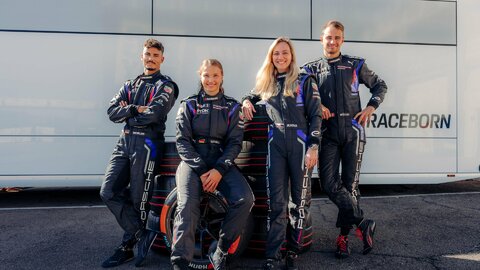 20-jährige Deutsche Schall debütiert im Porsche 99X Electric.