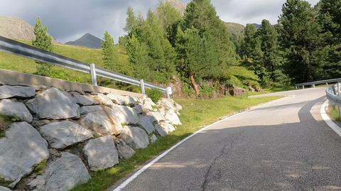 Chacune plus passionnante à parcourir que la précédente... La rampe ouest du col Staller Sattel offre une grande variété de parcours.