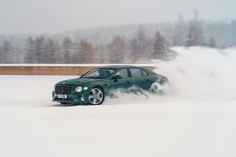Winter Rundenrekord Bentley Flying Spur Polarkreis Sis Schnee.jpg