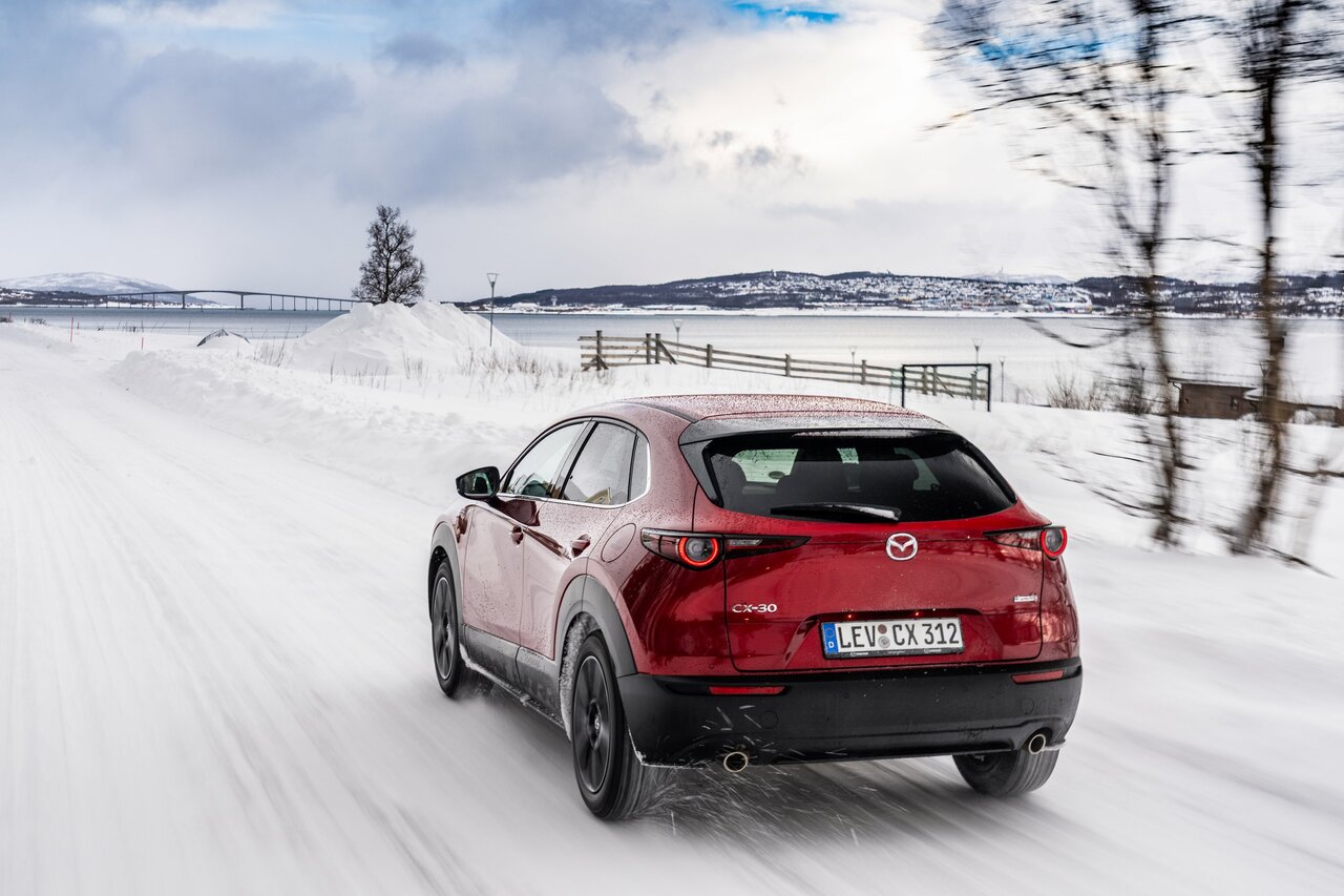 Die Kunst des Autofahrens im Winter.