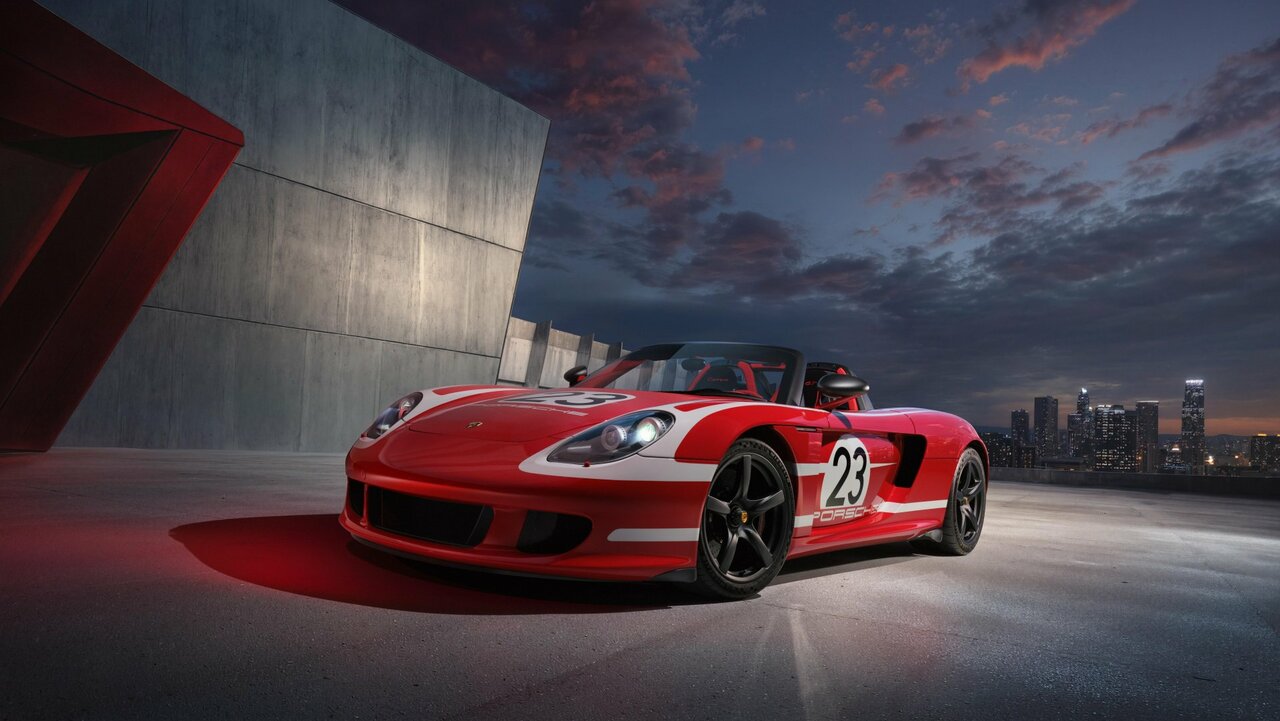 Einzigartige Factory Re-Commission: Carrera GT im Salzburg-Design.