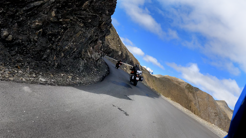 Blick auf die Nordampe des Col du Galibier kurz vor der Passhöhe.