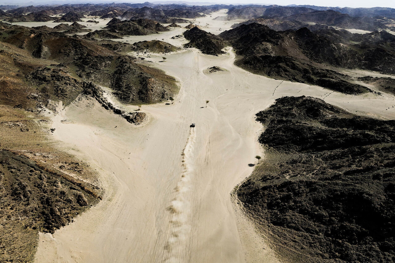 Rallye Dakar 2026, Tag 2: Canet und De Mévius vorn.