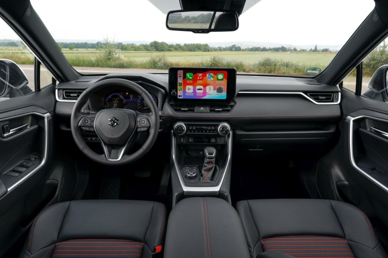 Weltpremiere: Suzuki präsentiert den neuen Across.