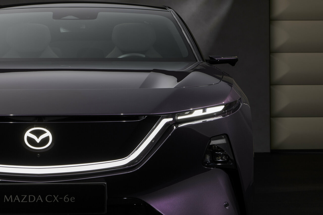 Neuer Mazda CX-6e ab sofort bestellbar.