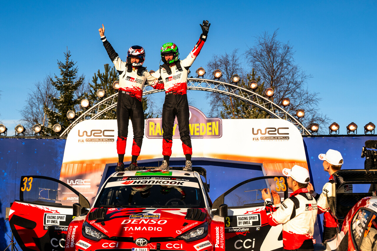 WRC 2026 | Rallye Sweden: Triumphierender Evans führt Toyota zum historischen Doppelsieg bei der Rallye Schweden.