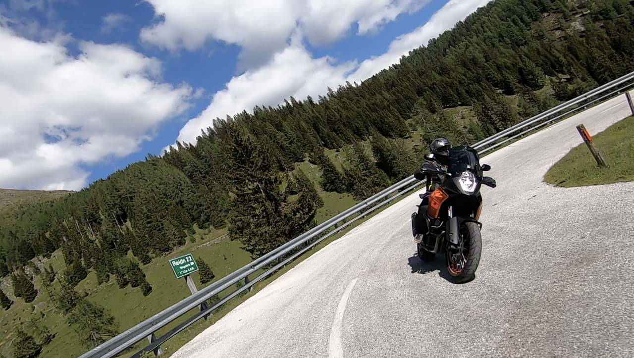 Die schönsten Motorradtouren in Kärnten – geführt von Harry Pucher.