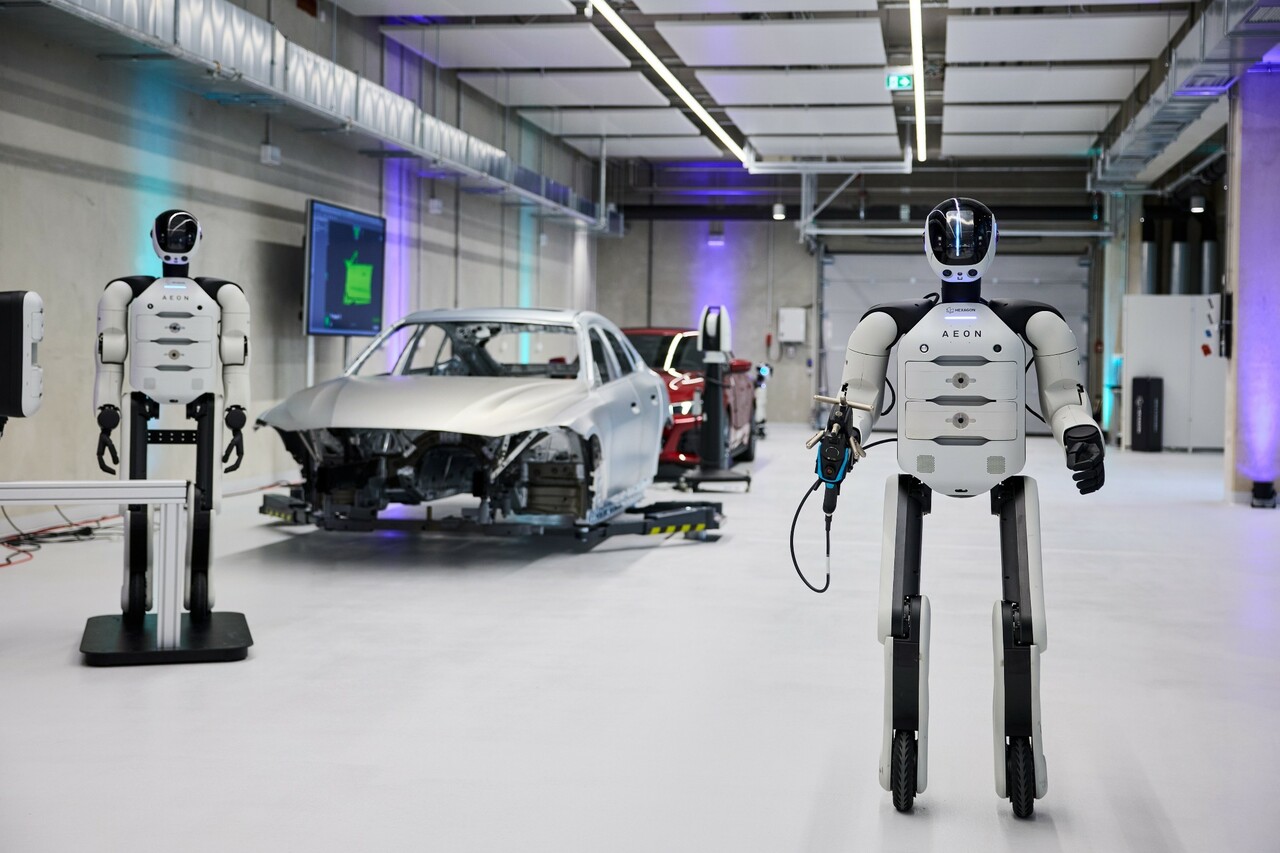 Humanoid Robotics im BMW Group Werk Leipzig.jpg