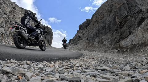 Der Durchbruch auf der Südrampe des Colle Fauniera – spektakulär.