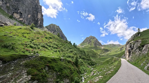 Die Ostrampe des Colle Fauniera, knapp oberhalb des Klosters San Magno.