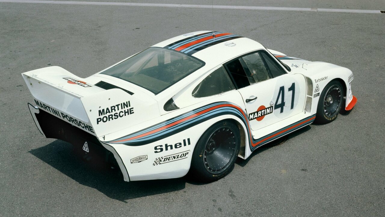 „Porsche Heritage Moments“ bringt erstmals fünf Varianten des 935 zusammen.