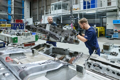 BMW Group Werk München Presswerk.jpg