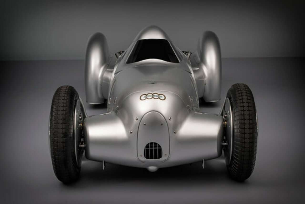 Audi Tradition stellt Rekordwagen in Italien vor: Auto Union Lucca erweitert Silberpfeilfamilie-