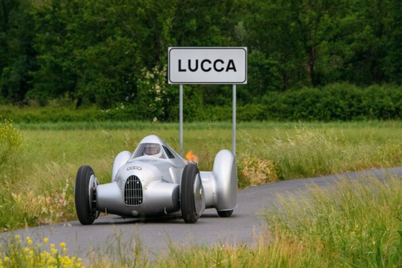 Audi Tradition stellt Rekordwagen in Italien vor: Auto Union Lucca erweitert Silberpfeilfamilie-