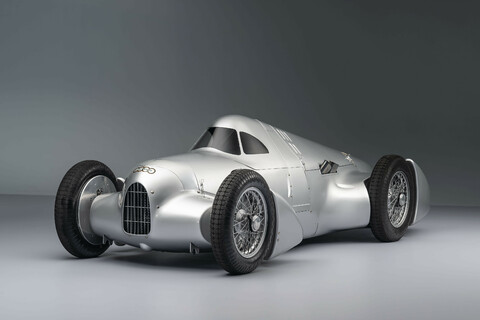 Auto Union Lucca schnellster Straßenrennwagen der Welt Hans Stuck.jpg
