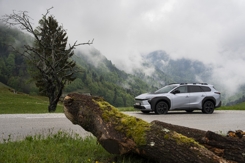 2026 toyota-bz4x-touring Allradantrieb 4WD ice-silver-metallicstatic015.jpg