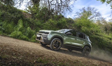 Neuer Jeep Avenger 4xe 85 jähriges Jubiläum Sondermodell.jpg