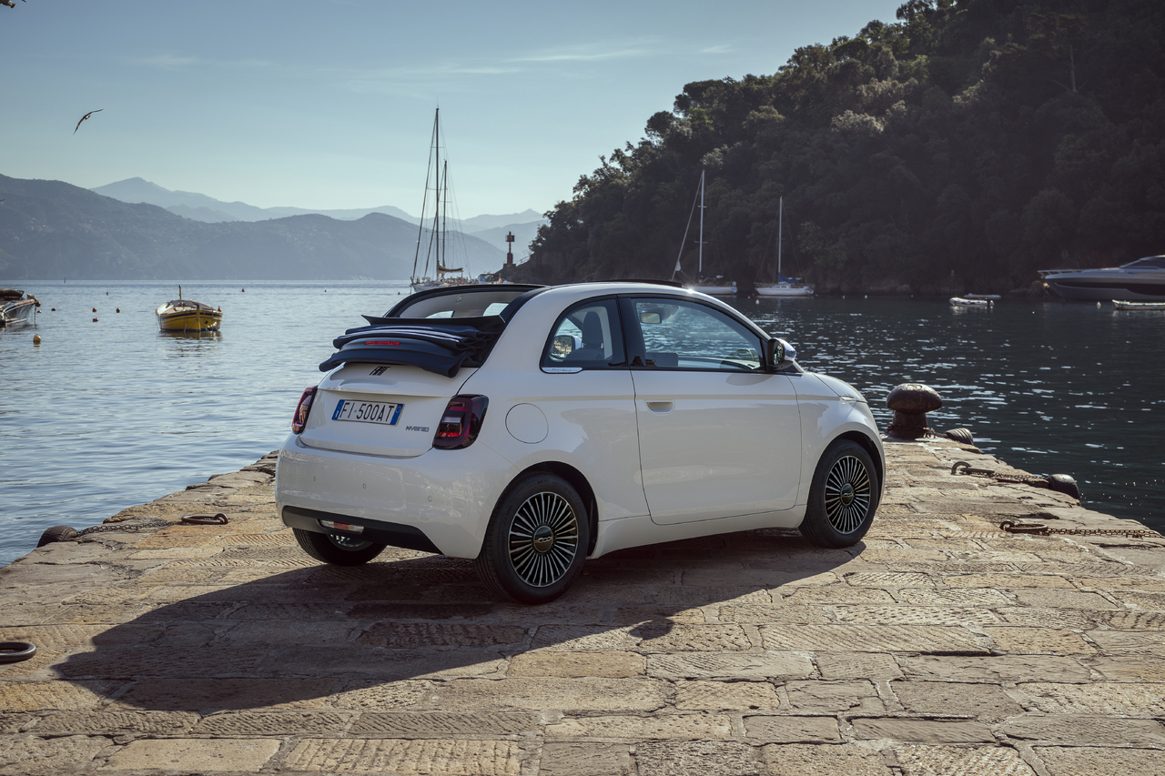 FIAT präsentiert die „New 500 Dolcevita Special Series“, einen zeitlosen Ausdruck italienischen Stils.
