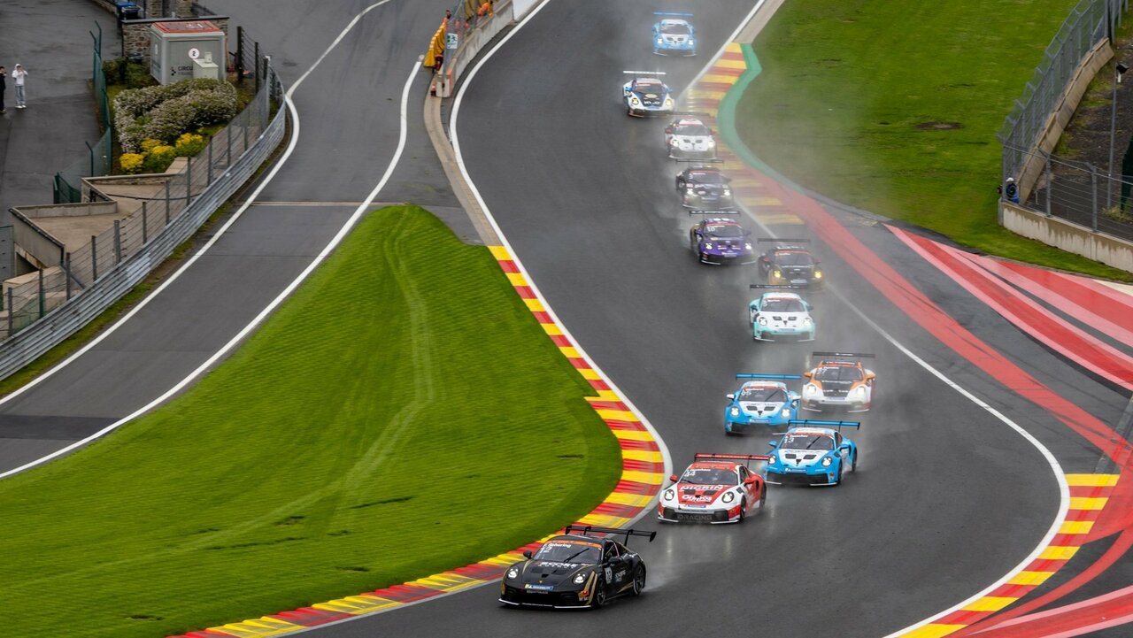Carrera Cup 2026 | Spa-Franchorchamps: Top-Wochenende mit zwei Siegen für Porsche-Junior Schuring.