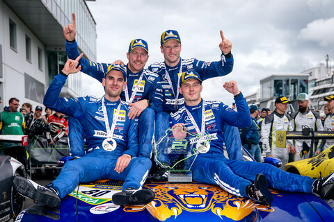 Mercedes-AMG Motorsport feiert dritten Gesamtsieg beim 24h-Rennen am Nürburgring.