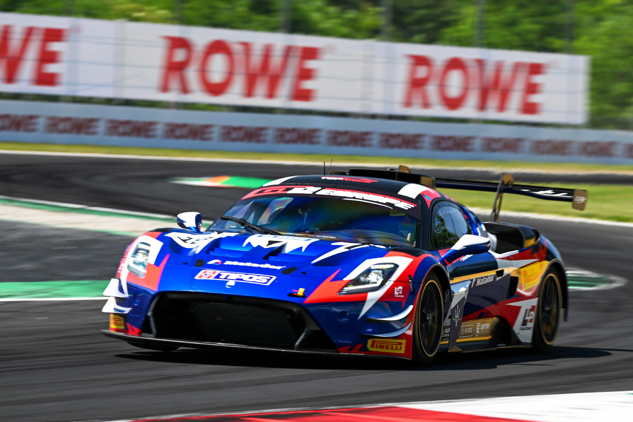 Maserati erzielt beim ersten Rennen der Saison der GT2 European Series by Pirelli in Monza einen Doppelsieg.