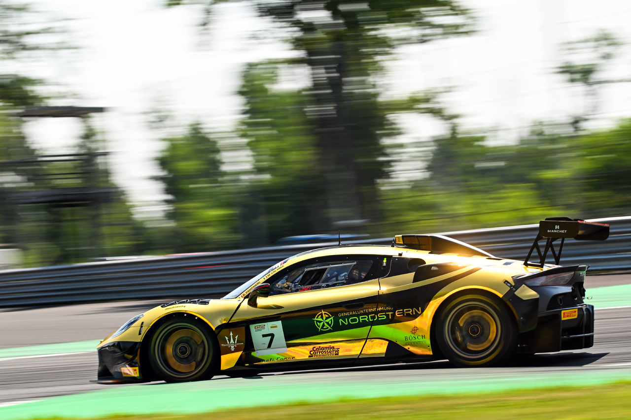 Maserati erzielt beim ersten Rennen der Saison der GT2 European Series by Pirelli in Monza einen Doppelsieg.