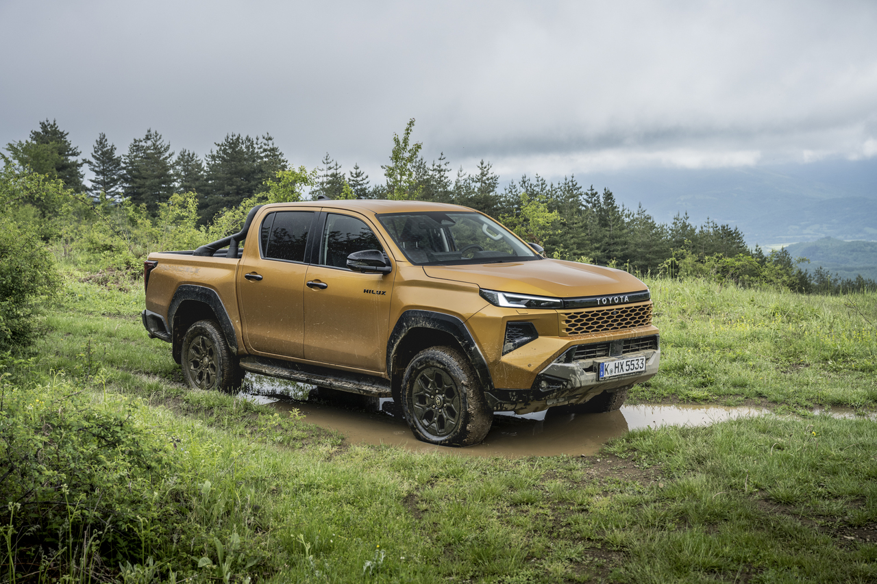 Toyota präsentiert neue Generation des Hilux ...