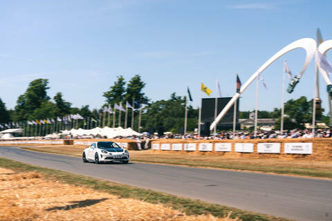 Dynamisches Debüt: Alpine A110 Future beim Goodwood Hillclimb.