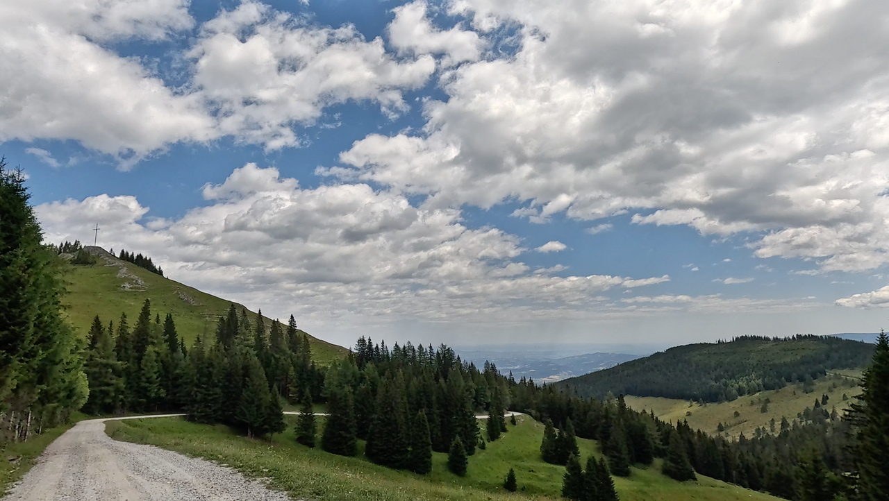 Impression von der Schotterpassage auf der Südseite des Alpenpasses "Altes Almhaus".
