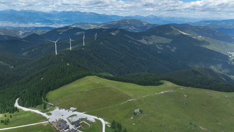 Blick auf den Alpenkamm, auf dem auch der Alpenpass Gaberl liegt – vom Alpenpass "Altes Almhaus" aus.