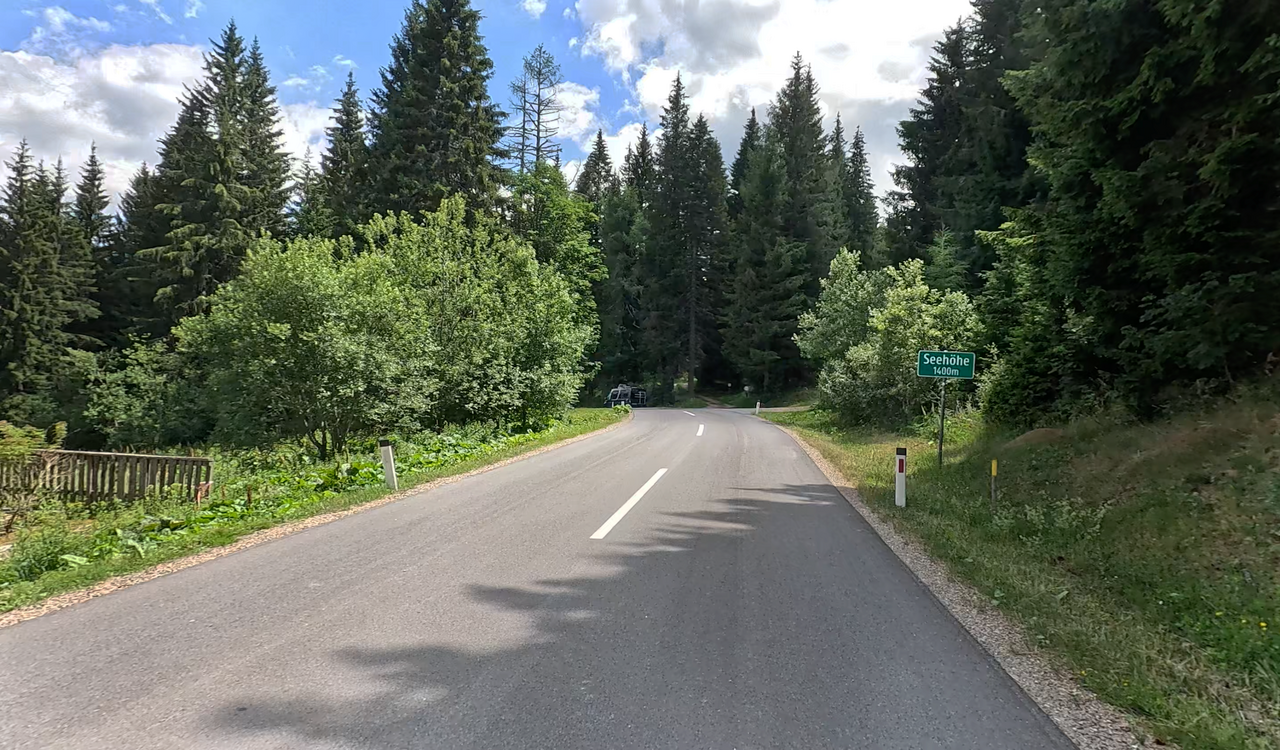 Wie lang sollte eine Motorradtour in den Alpen sein?