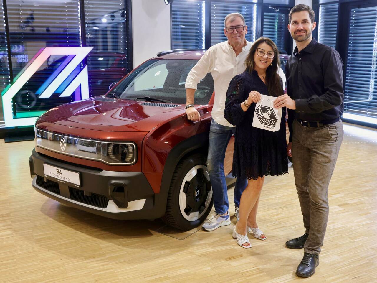 Renault 4 E-Tech elektrisch ist „Best Buy Car of Europe 2026“.