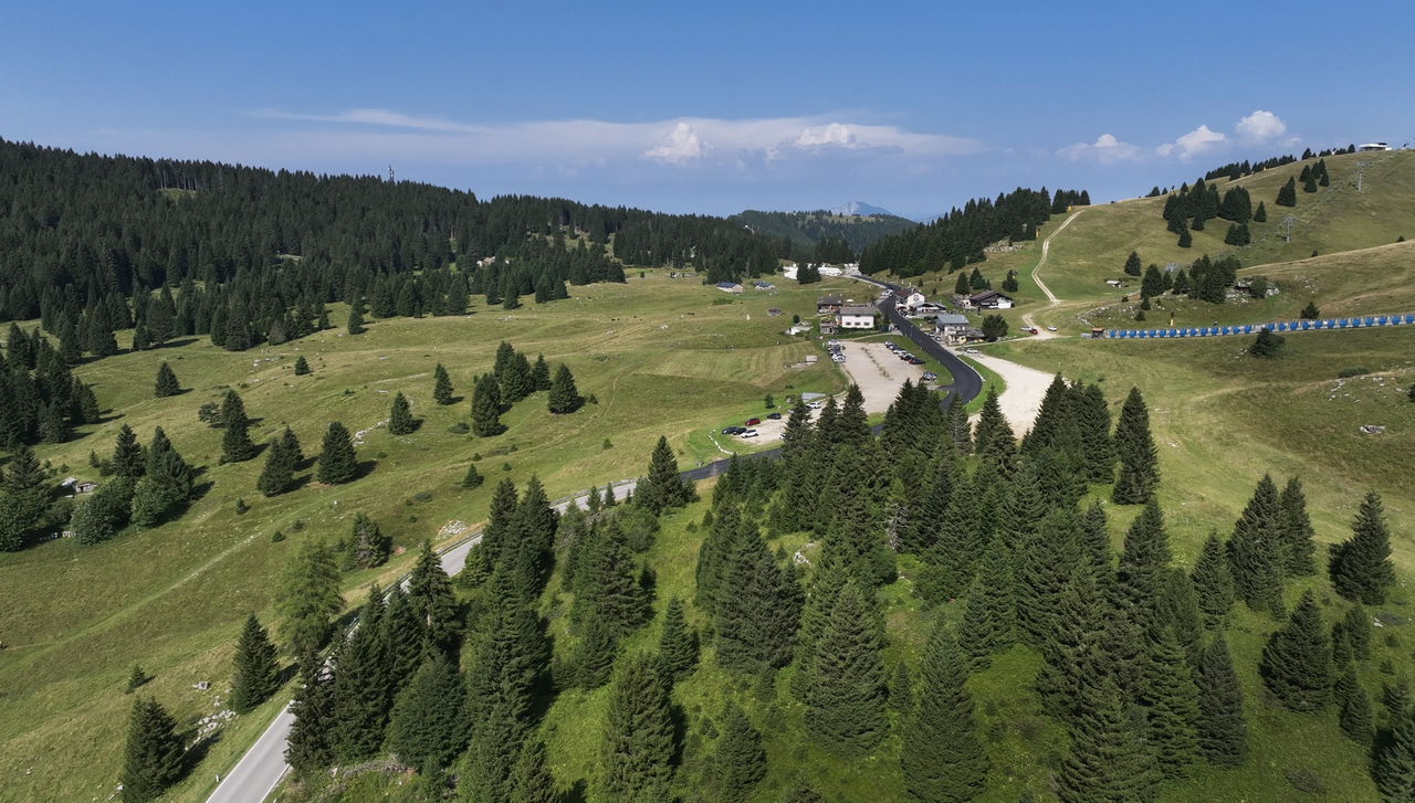 Wie lang sollte eine Motorradtour in den Alpen sein?