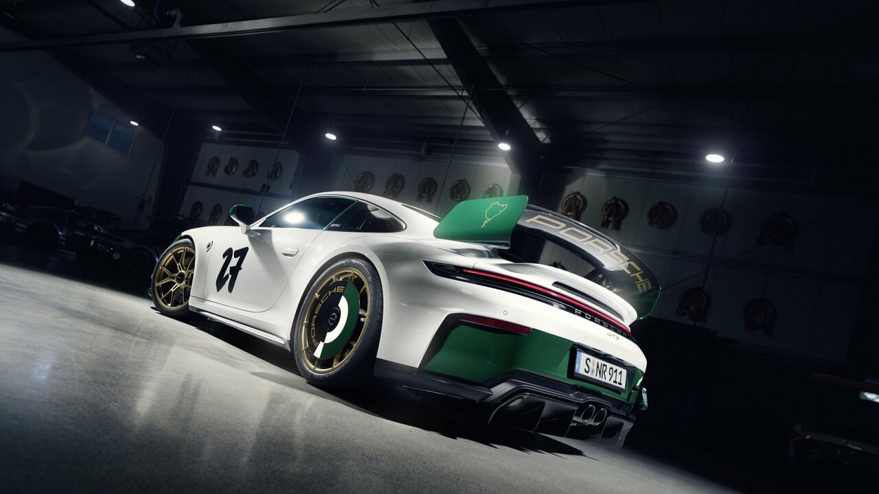 Porsche würdigt 100 Jahre Nürburgring mit 911 GT3 Edition.
