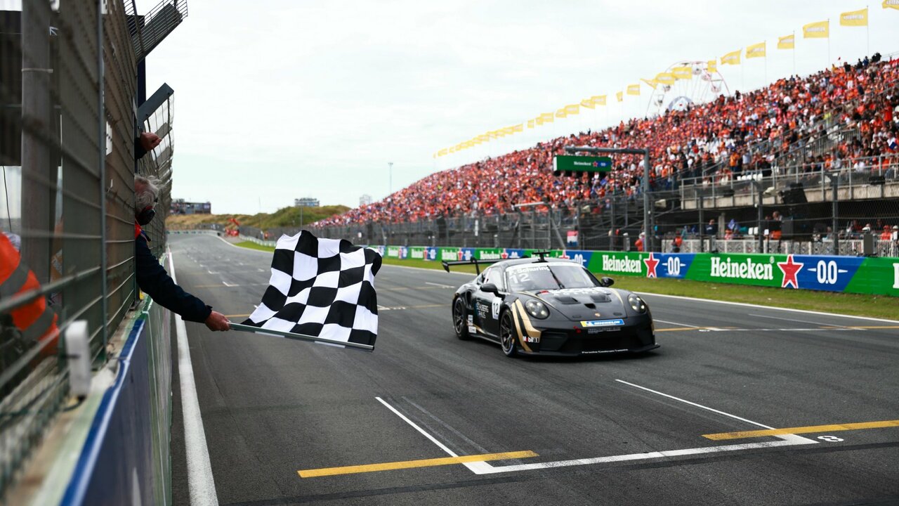 Porsche-Junior Flynt Schuring ist der neue Supercup-Champion.