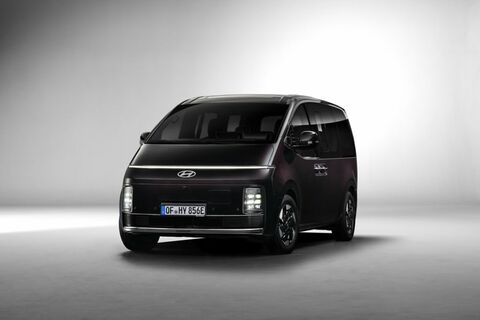 Bestellstart für den Hyundai STARIA Elektro: Familienvan mit 800-Volt-Technologie ab 57.450 Euro.