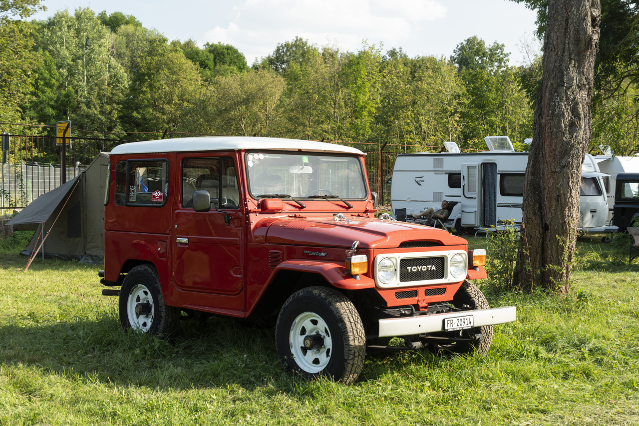 Buschtaxi-Treffen 2026: 75 Jahre Land Cruiser, 25 Jahre Buschtaxi-Familie.