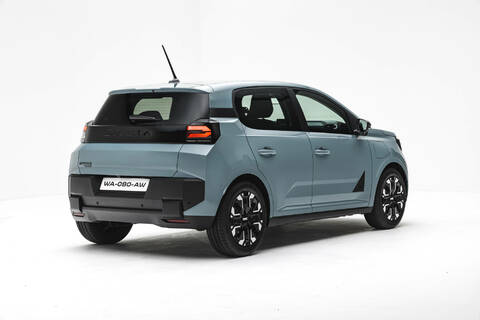 Neuer Dacia-Spring Elektro Heckansicht Studio.jpg