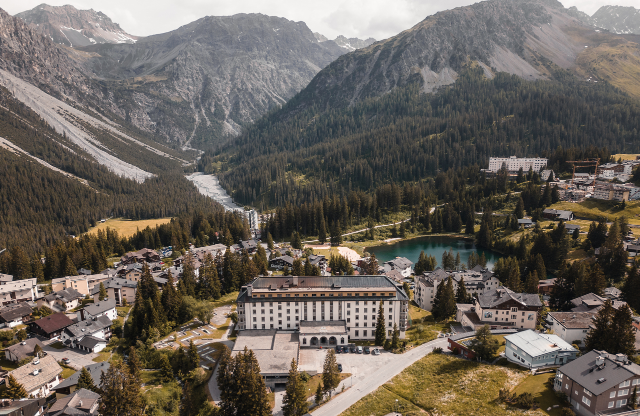 Arosa Altein Hotel Faern Motorradtouren alpenpässe-Atlas.jpg
