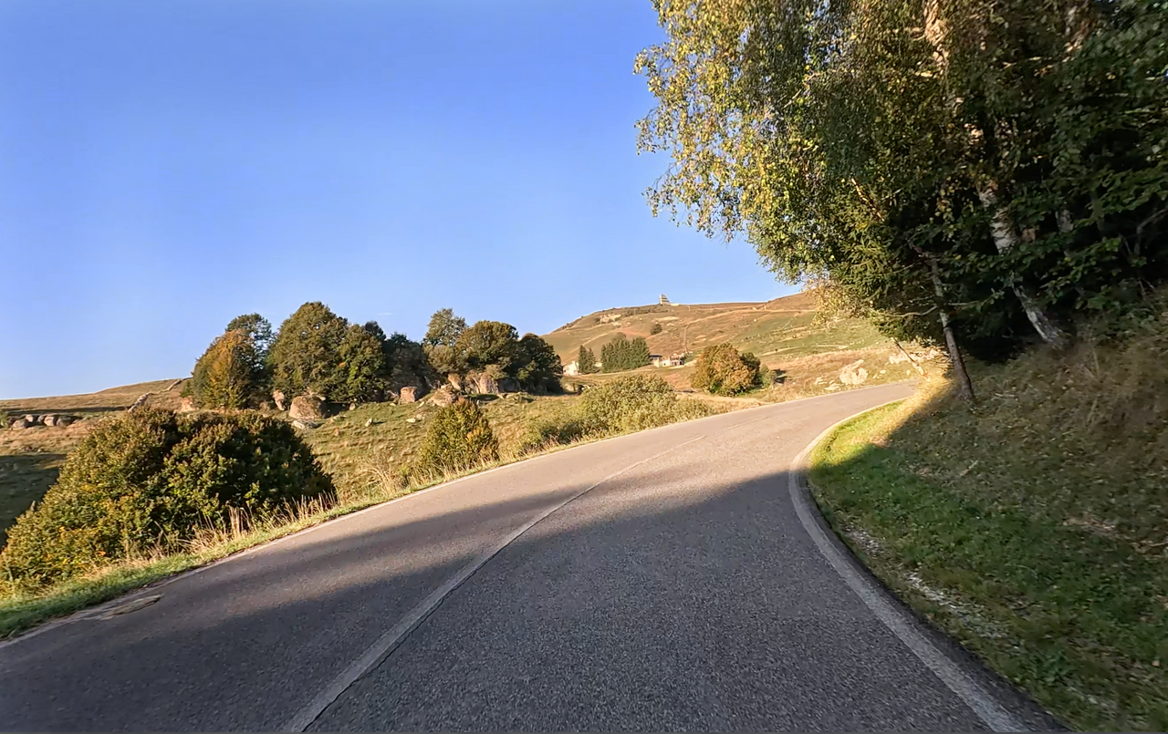 Südrampe, oberhalb von Erbezzo.
