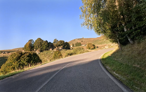 Südrampe, oberhalb von Erbezzo.