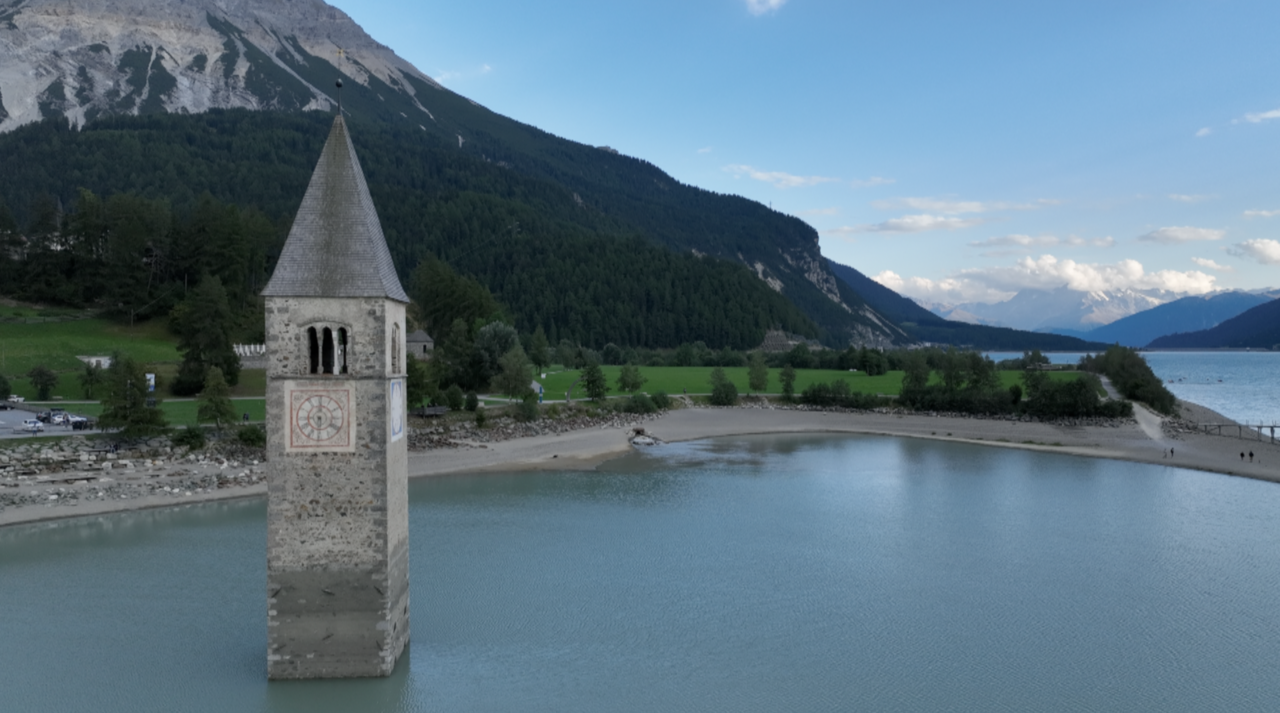 Was ist die schönste Motorradtour in den Alpen?